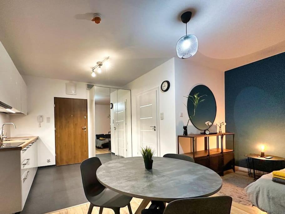 Butas Klimatyczna Hotelowa Kawalerka Warsaw